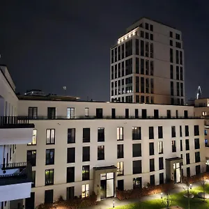 3 2 Bathrooms 2 Toilets New Center Of Underground Parking Space Contactless Self Check-in Apartment Düsseldorf
